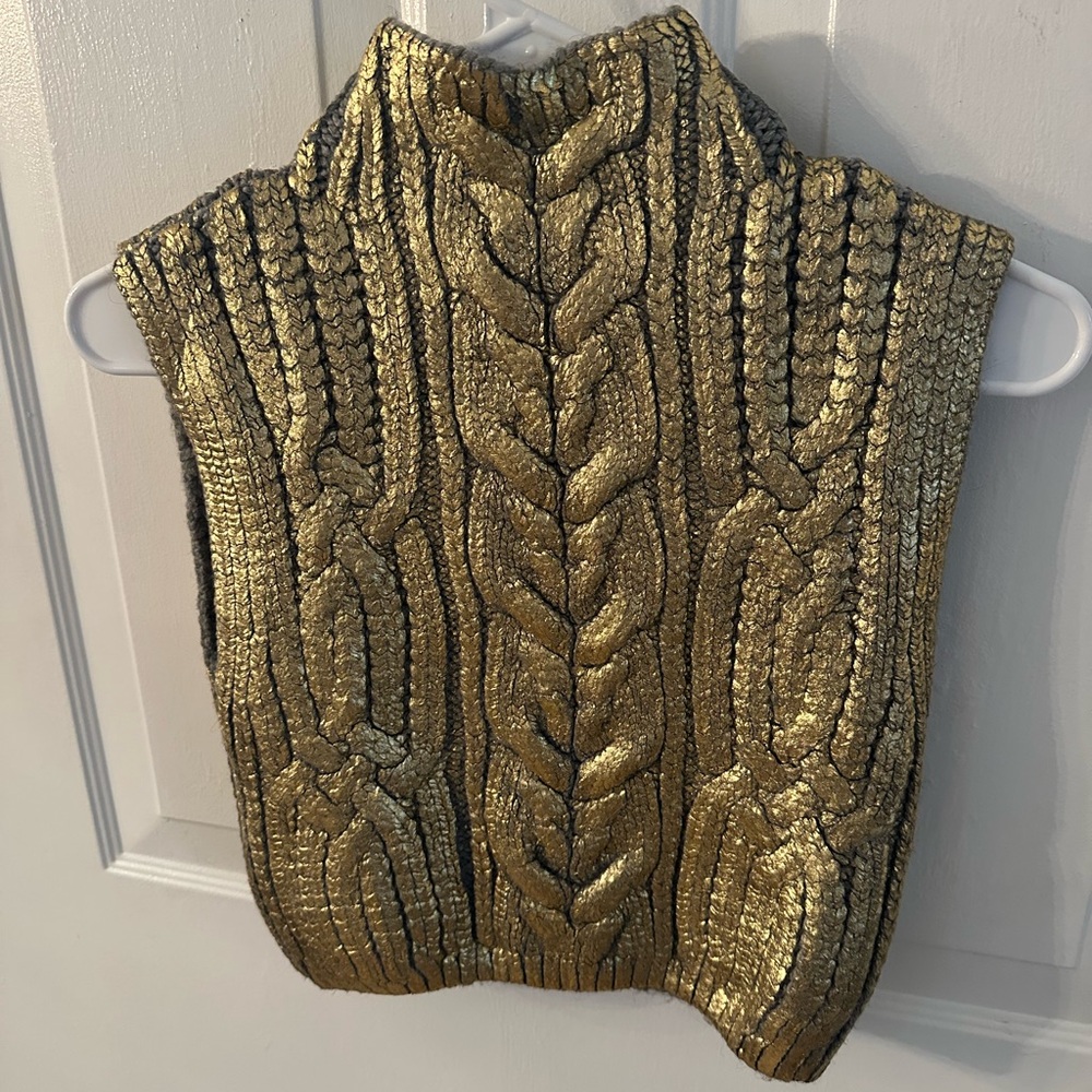 Zara NWT Cable Knit Sweater Vest Special Foil Print Finish Golden Metallic Sz M - Picture 5 of 9